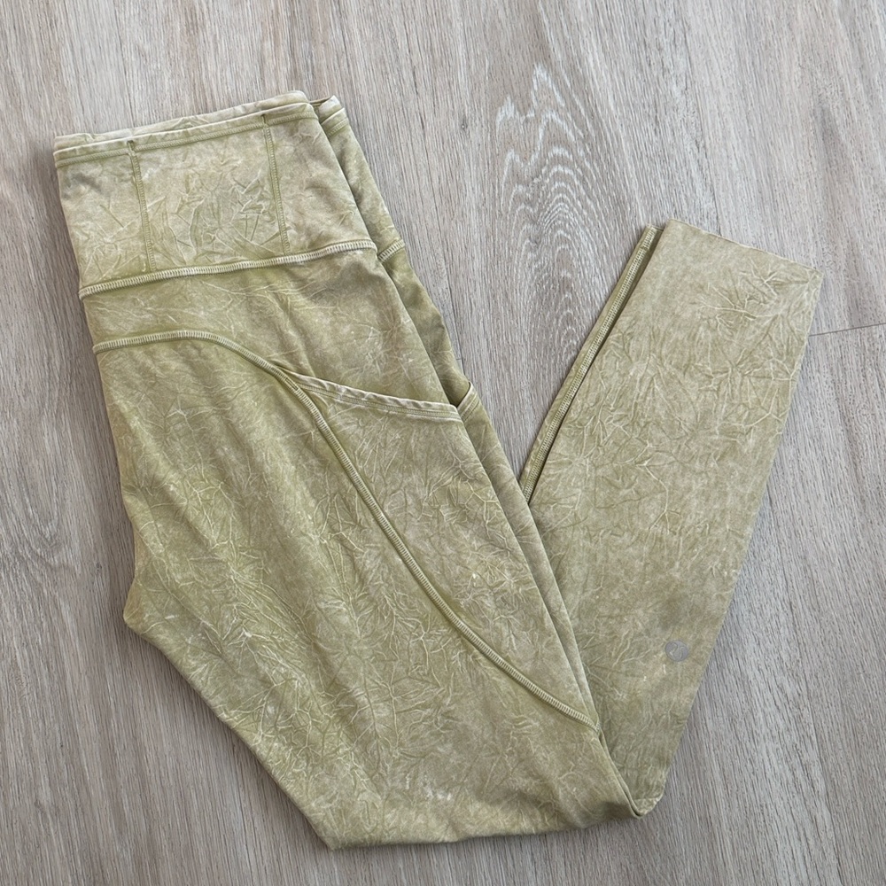 $138 Lululemon Fast and Free High Rise Tight 25" Size 8